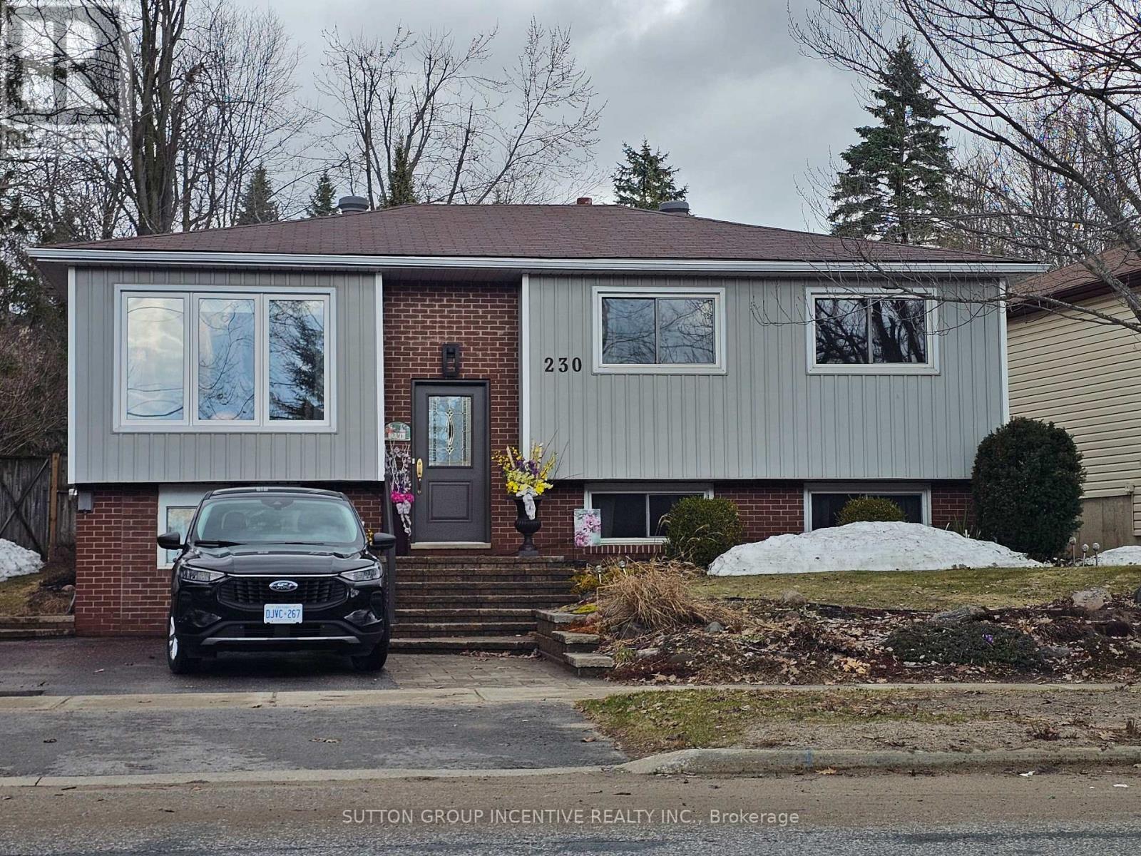 230 EDGEHILL DRIVE, Barrie, Ontario