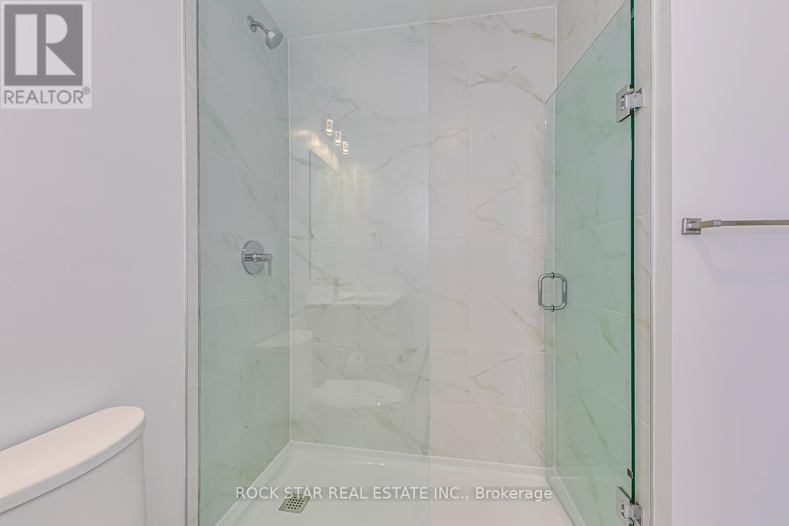 601 - 395 Dundas Street W, Oakville, Ontario  L6M 5R8 - Photo 15 - W12758844