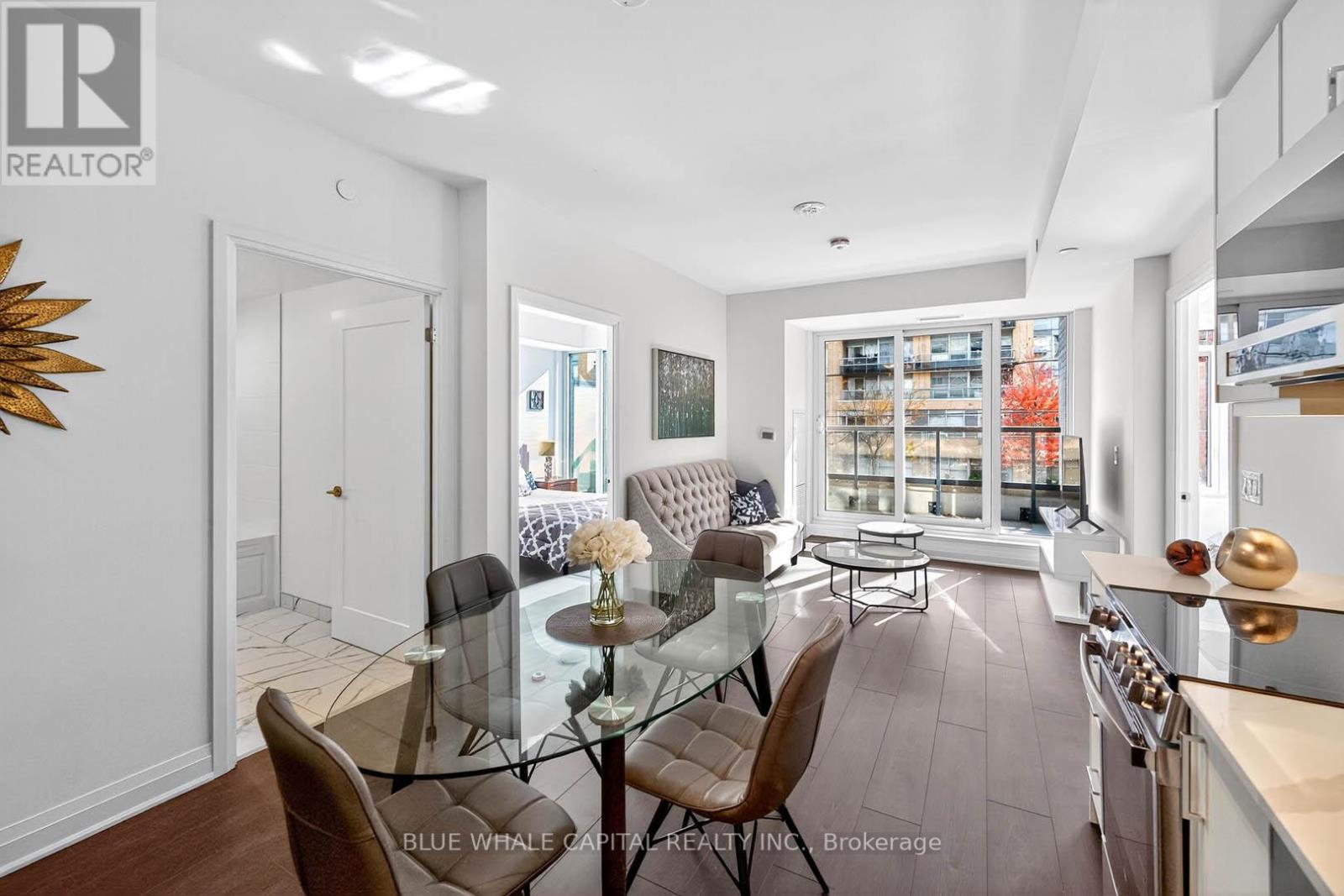 501 - 700 Sheppard Avenue W, Toronto, Ontario  M3H 0G5 - Photo 4 - C12955612