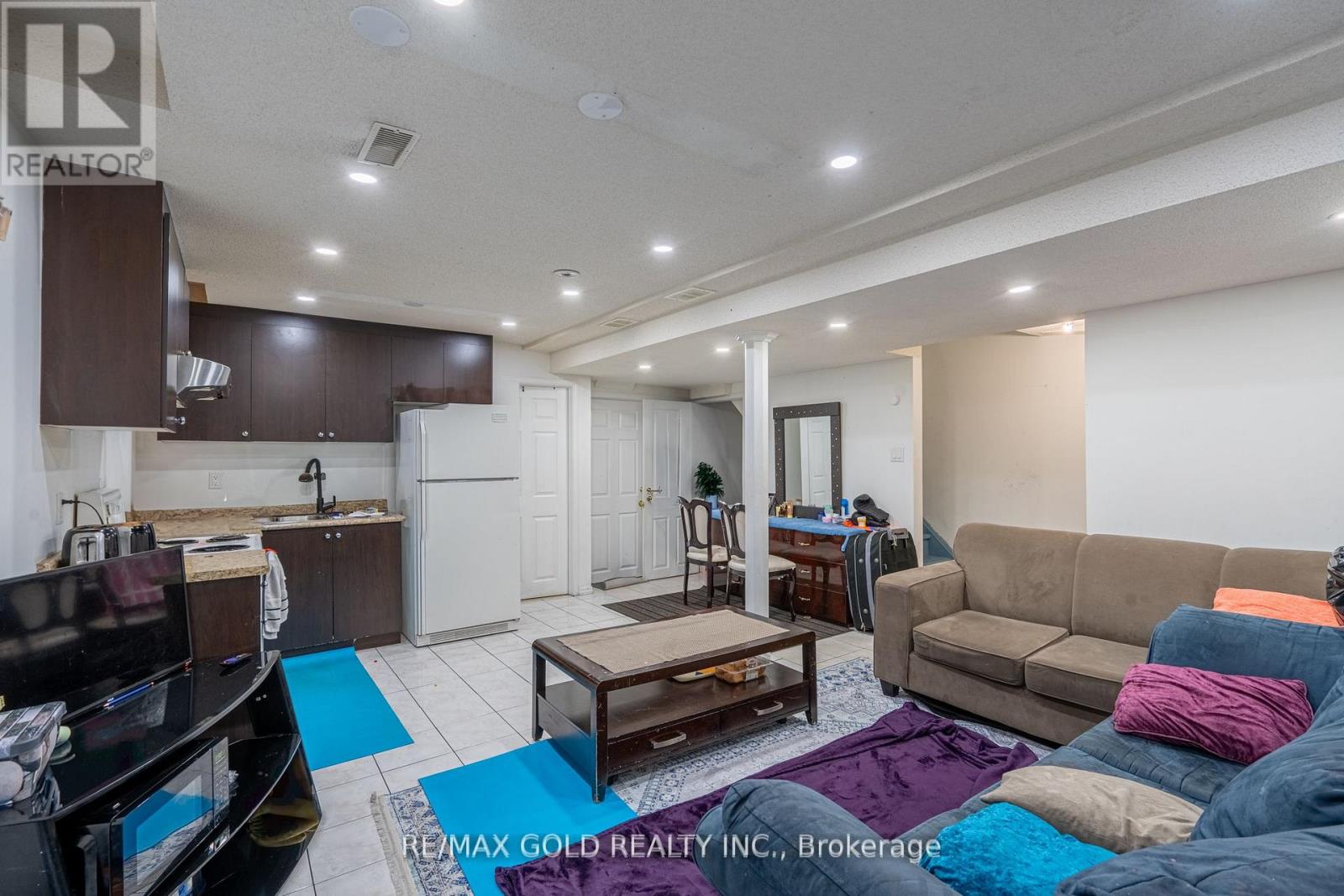 94 Bighorn Crescent, Brampton, Ontario  L6R 1G7 - Photo 26 - W12926482