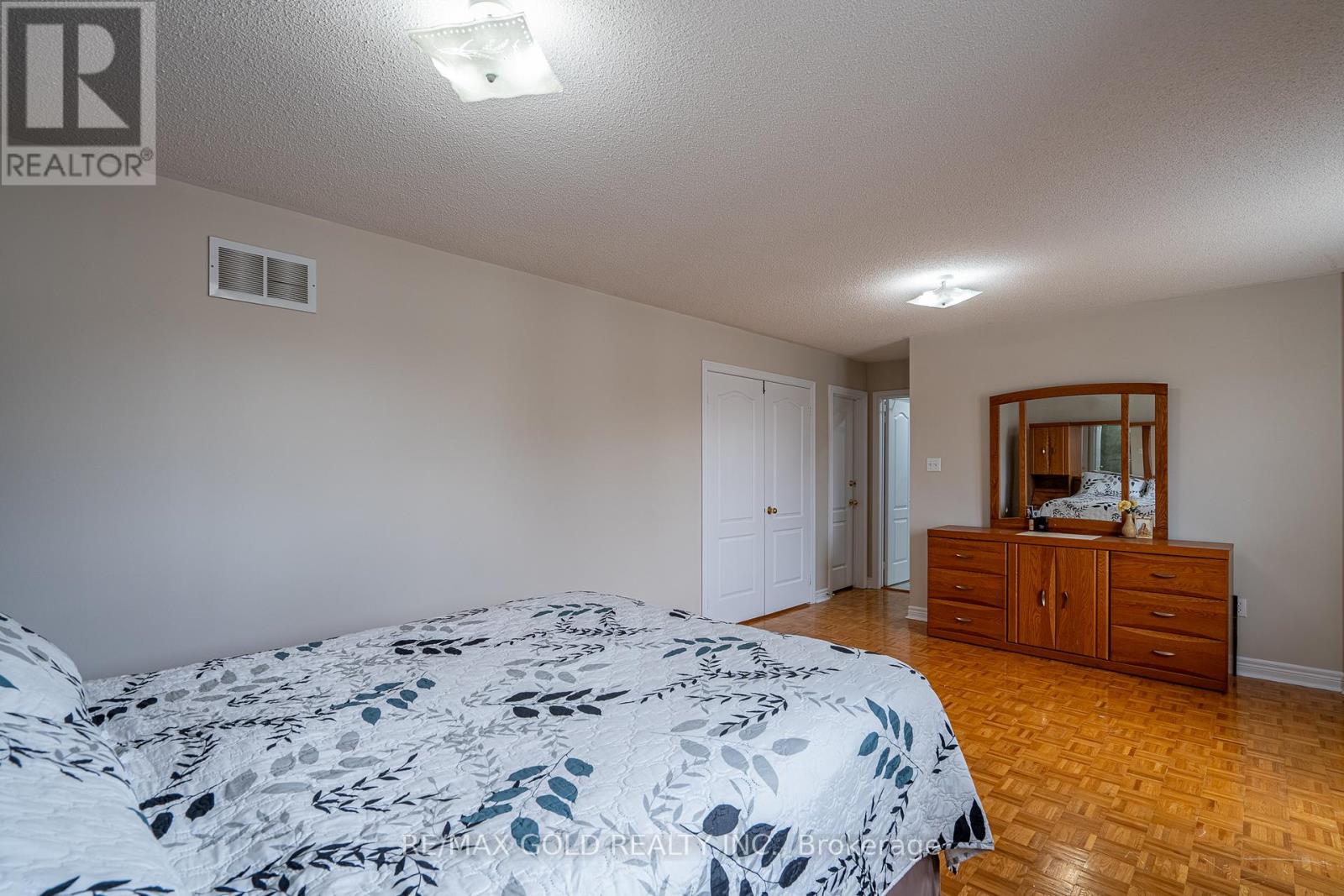 1 Sprucelands Avenue, Brampton, Ontario  L6R 1M5 - Photo 29 - W12946460