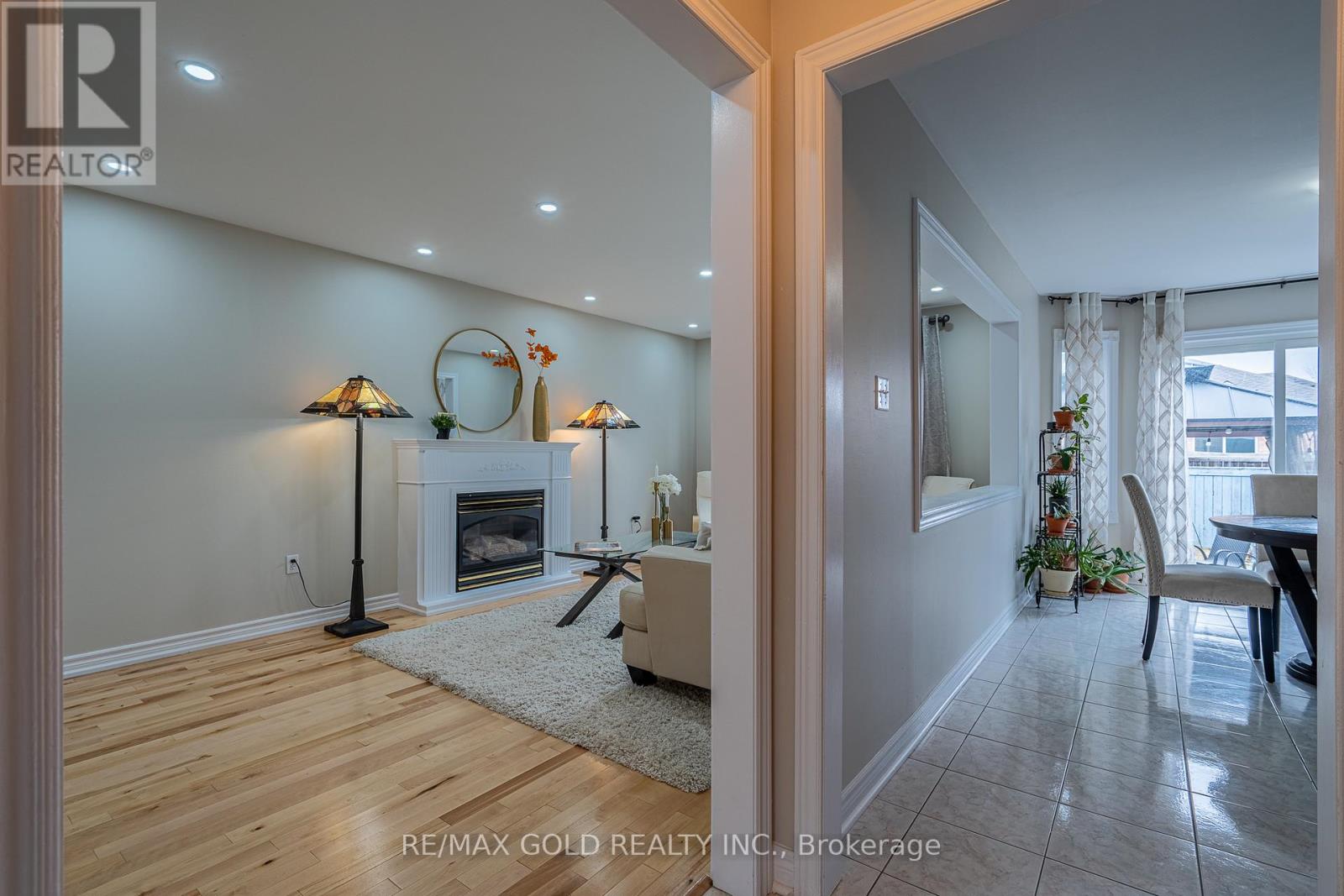 1 Sprucelands Avenue, Brampton, Ontario  L6R 1M5 - Photo 8 - W12946460