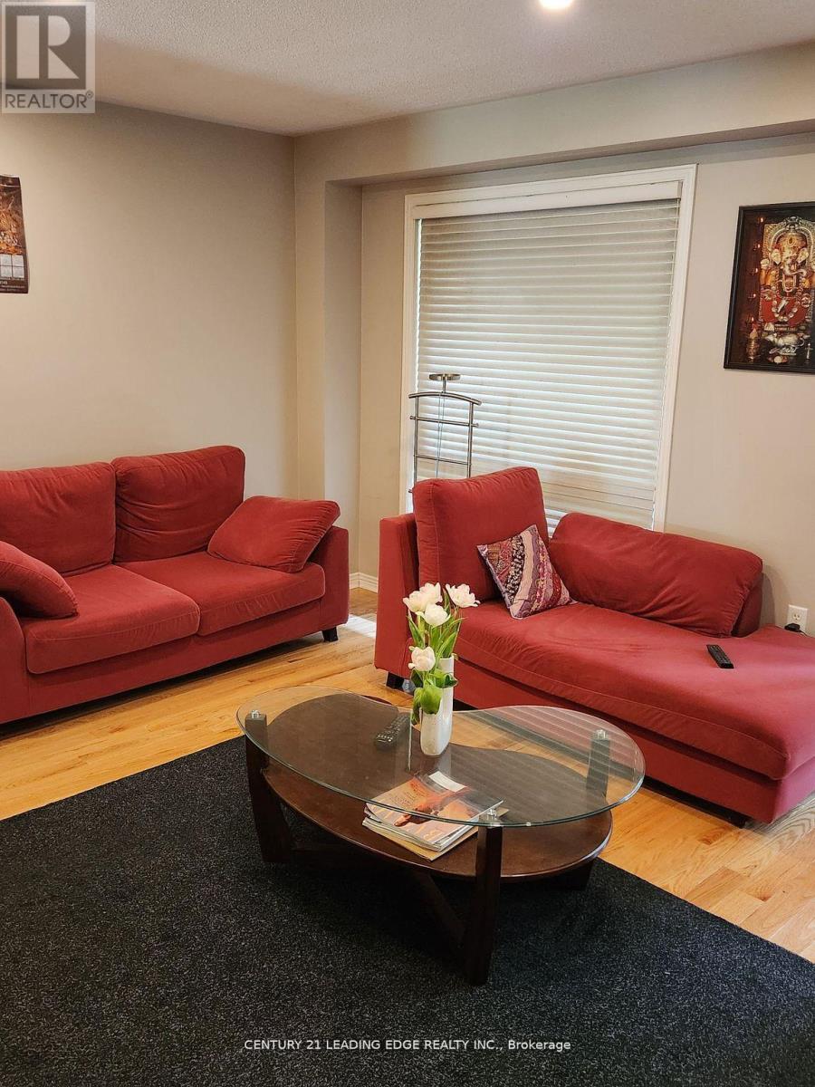 21 Oates Drive, Toronto, Ontario  M1L 0A9 - Photo 4 - E12955616