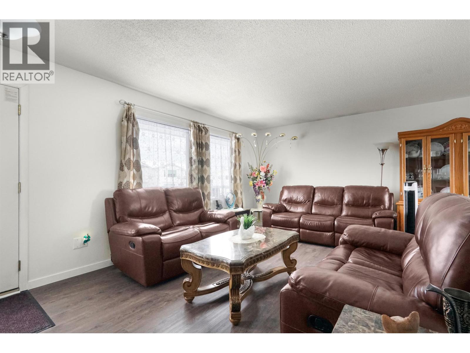 31 Sparks Avenue, Kitimat, British Columbia  V8C 2R6 - Photo 5 - R3106698