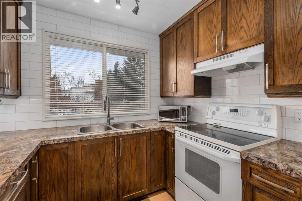 104 Doverthorn Close Se, Calgary, Alberta  T2B 2G6 - Photo 13 - A2289050