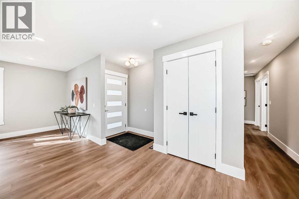 1256 Lake Twintree Drive Se, Calgary, Alberta  T2J 2T2 - Photo 28 - A2296481