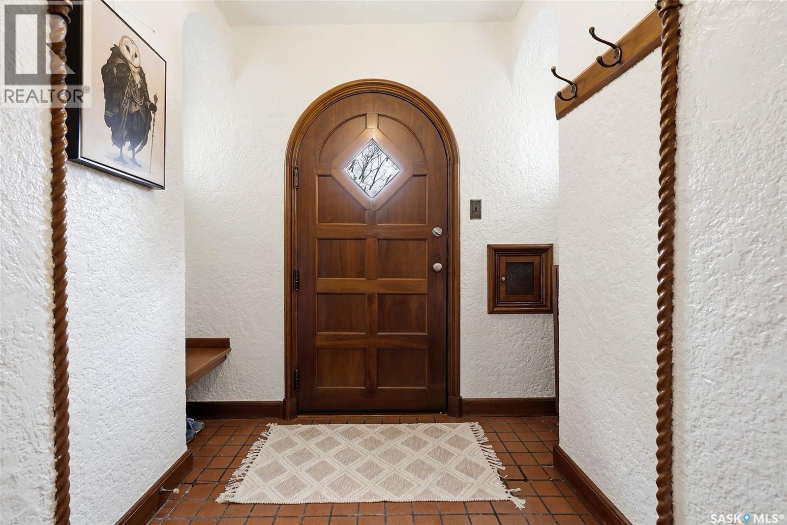 3003 Hill Avenue, Regina, Saskatchewan  S4S 0W2 - Photo 3 - SK032038