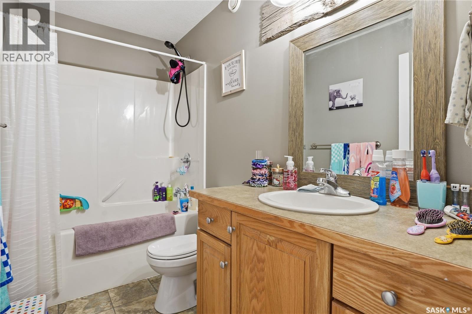 1068 Athabasca Street W, Moose Jaw, Saskatchewan  S6H 2E6 - Photo 19 - SK032007