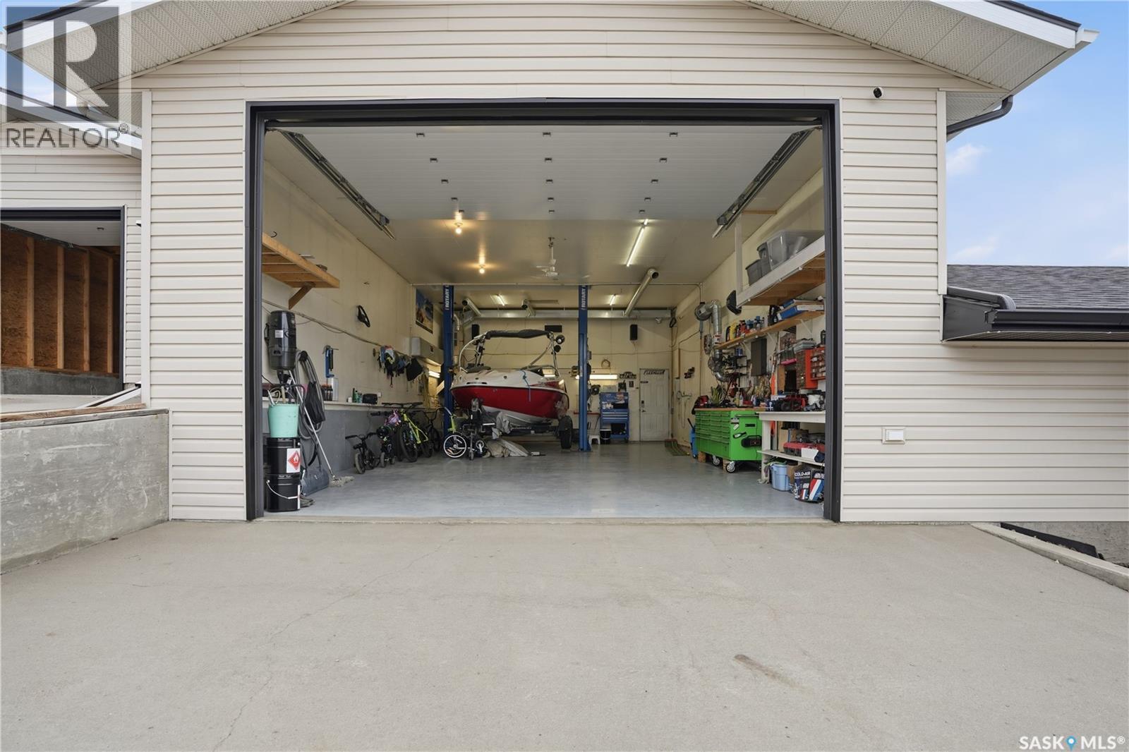 1068 Athabasca Street W, Moose Jaw, Saskatchewan  S6H 2E6 - Photo 37 - SK032007