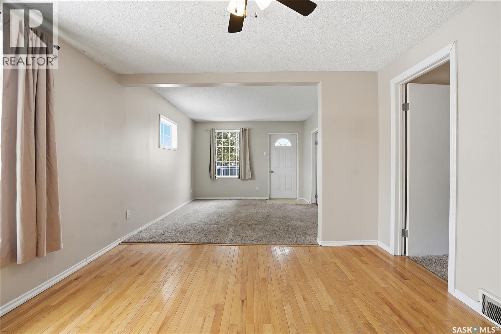 1058 Hochelaga Street W, Moose Jaw, Saskatchewan  S6H 2H9 - Photo 10 - SK031973