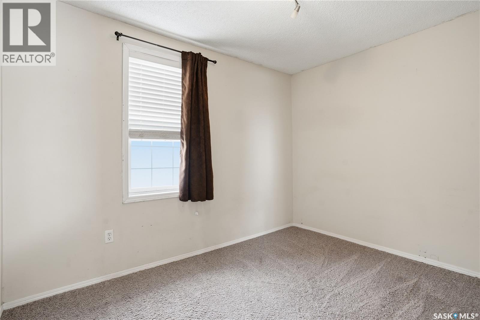 1058 Hochelaga Street W, Moose Jaw, Saskatchewan  S6H 2H9 - Photo 17 - SK031973