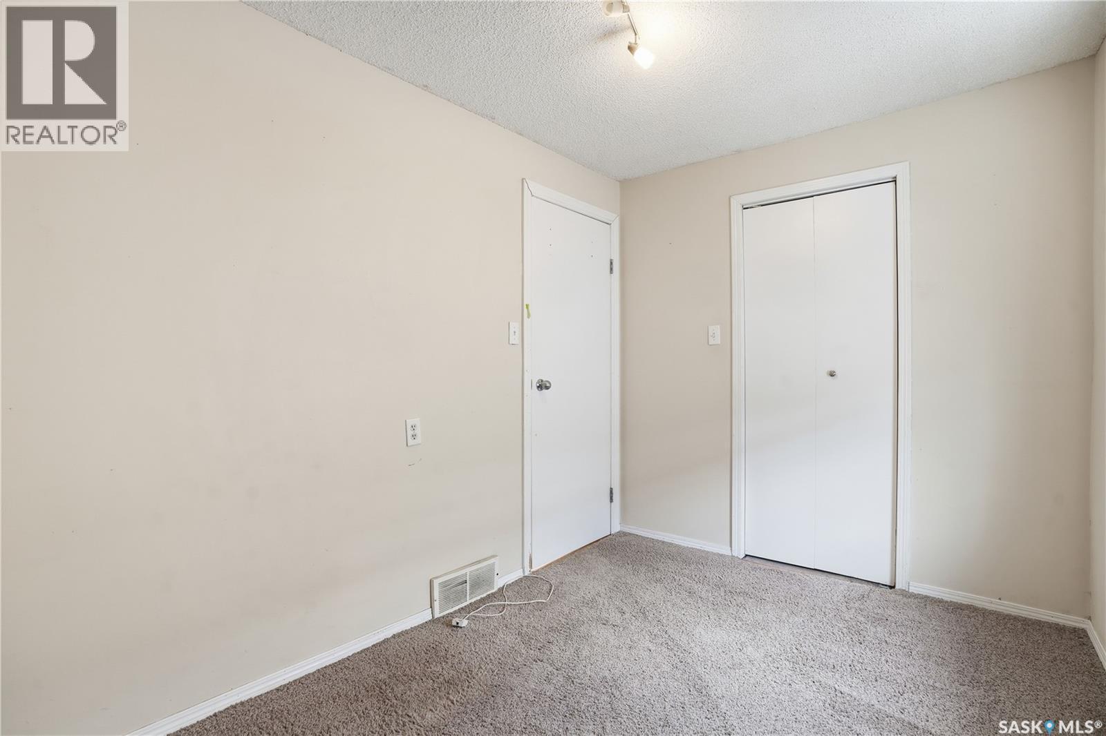 1058 Hochelaga Street W, Moose Jaw, Saskatchewan  S6H 2H9 - Photo 18 - SK031973