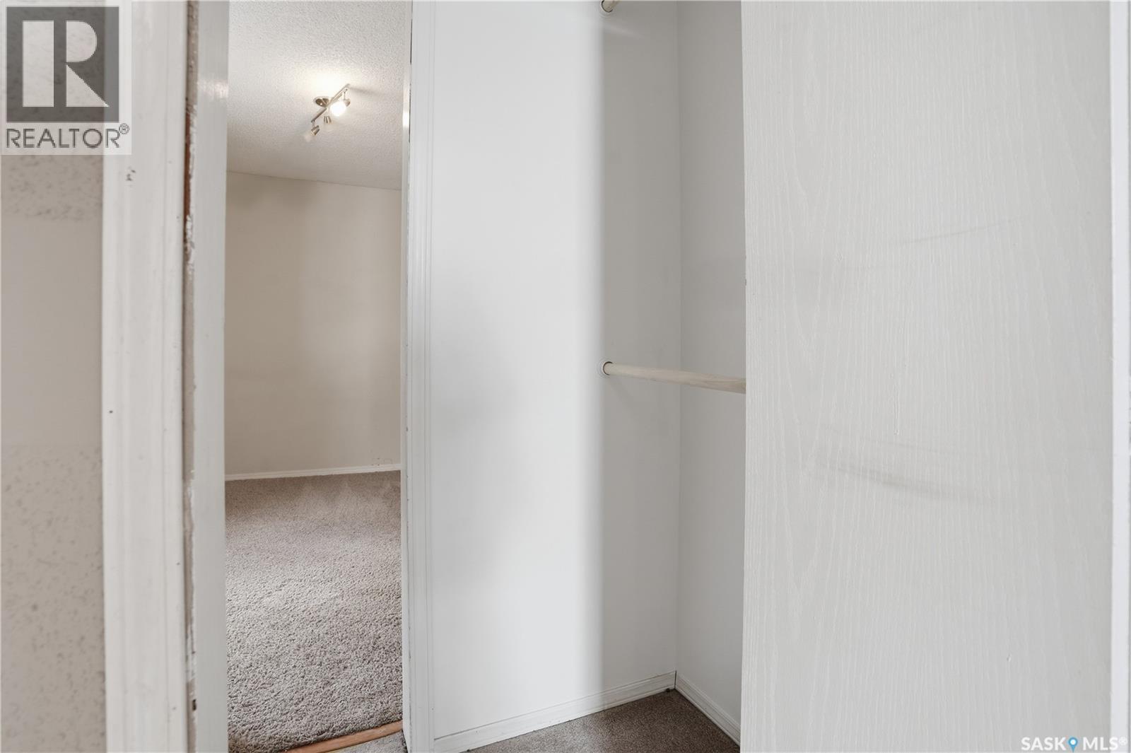 1058 Hochelaga Street W, Moose Jaw, Saskatchewan  S6H 2H9 - Photo 21 - SK031973