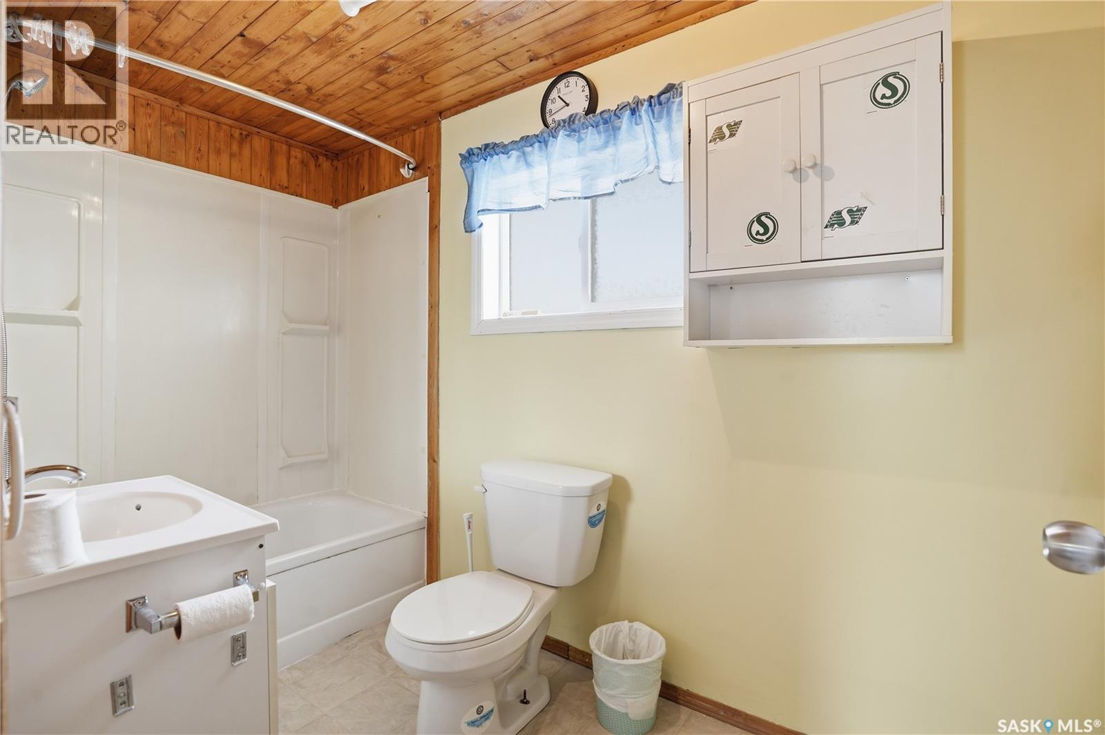 1058 Hochelaga Street W, Moose Jaw, Saskatchewan  S6H 2H9 - Photo 22 - SK031973