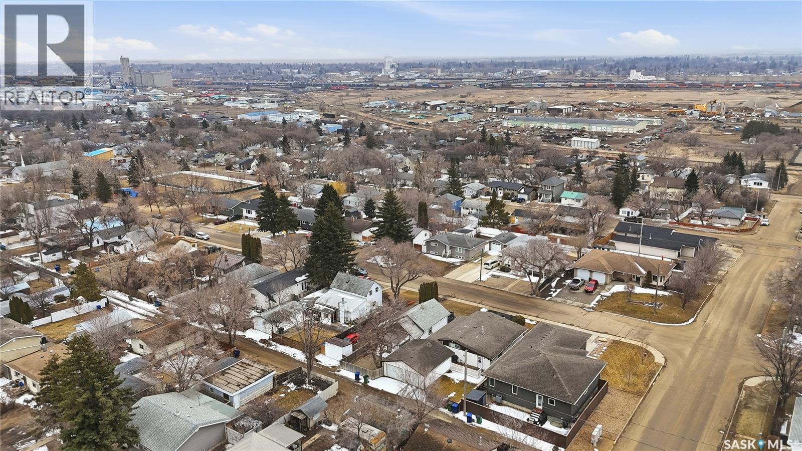 1058 Hochelaga Street W, Moose Jaw, Saskatchewan  S6H 2H9 - Photo 40 - SK031973