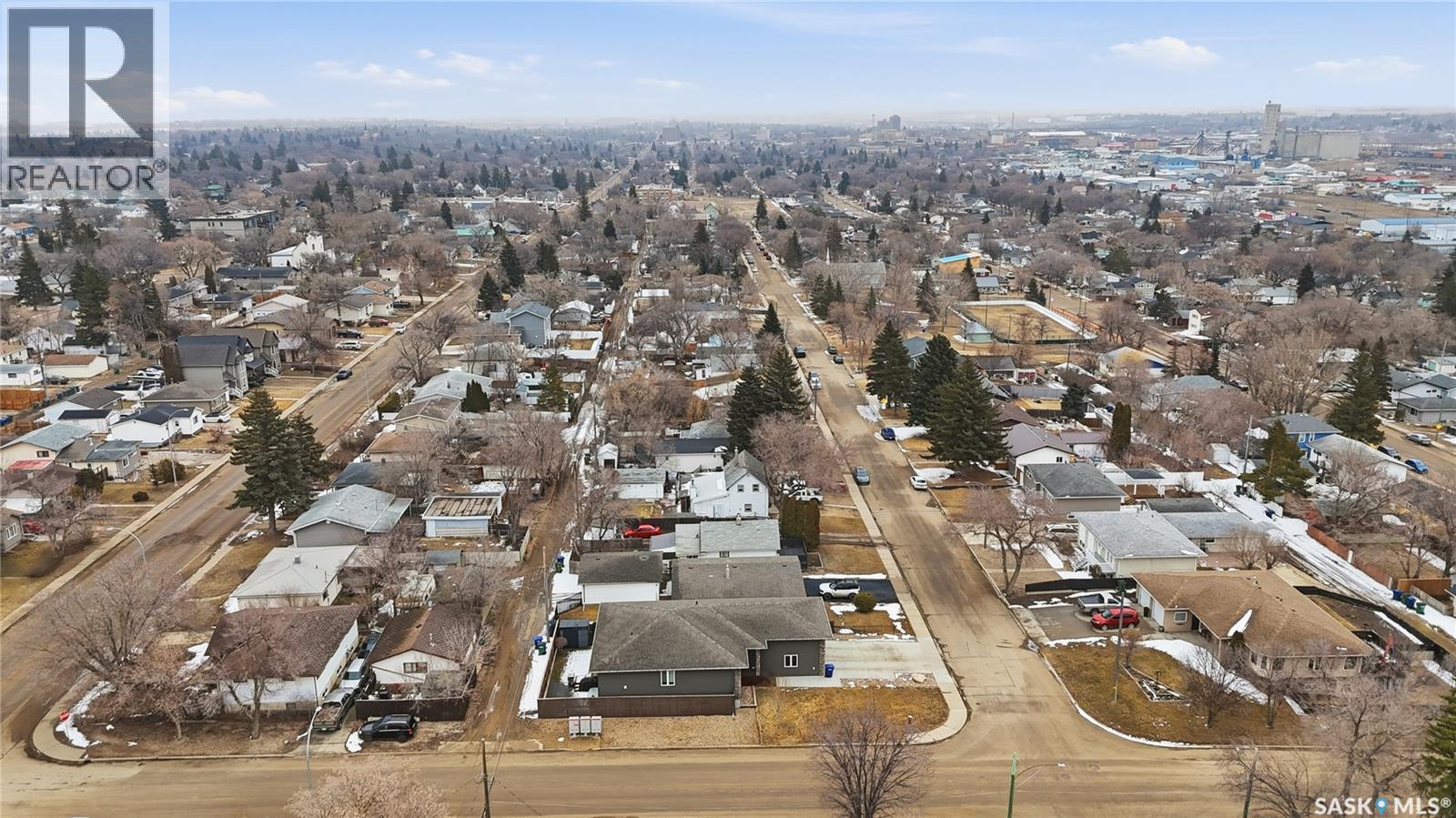 1058 Hochelaga Street W, Moose Jaw, Saskatchewan  S6H 2H9 - Photo 42 - SK031973