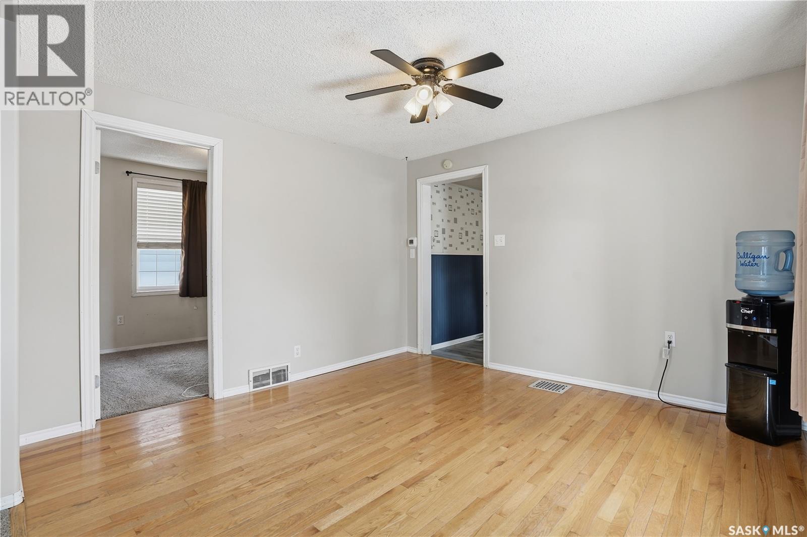 1058 Hochelaga Street W, Moose Jaw, Saskatchewan  S6H 2H9 - Photo 7 - SK031973