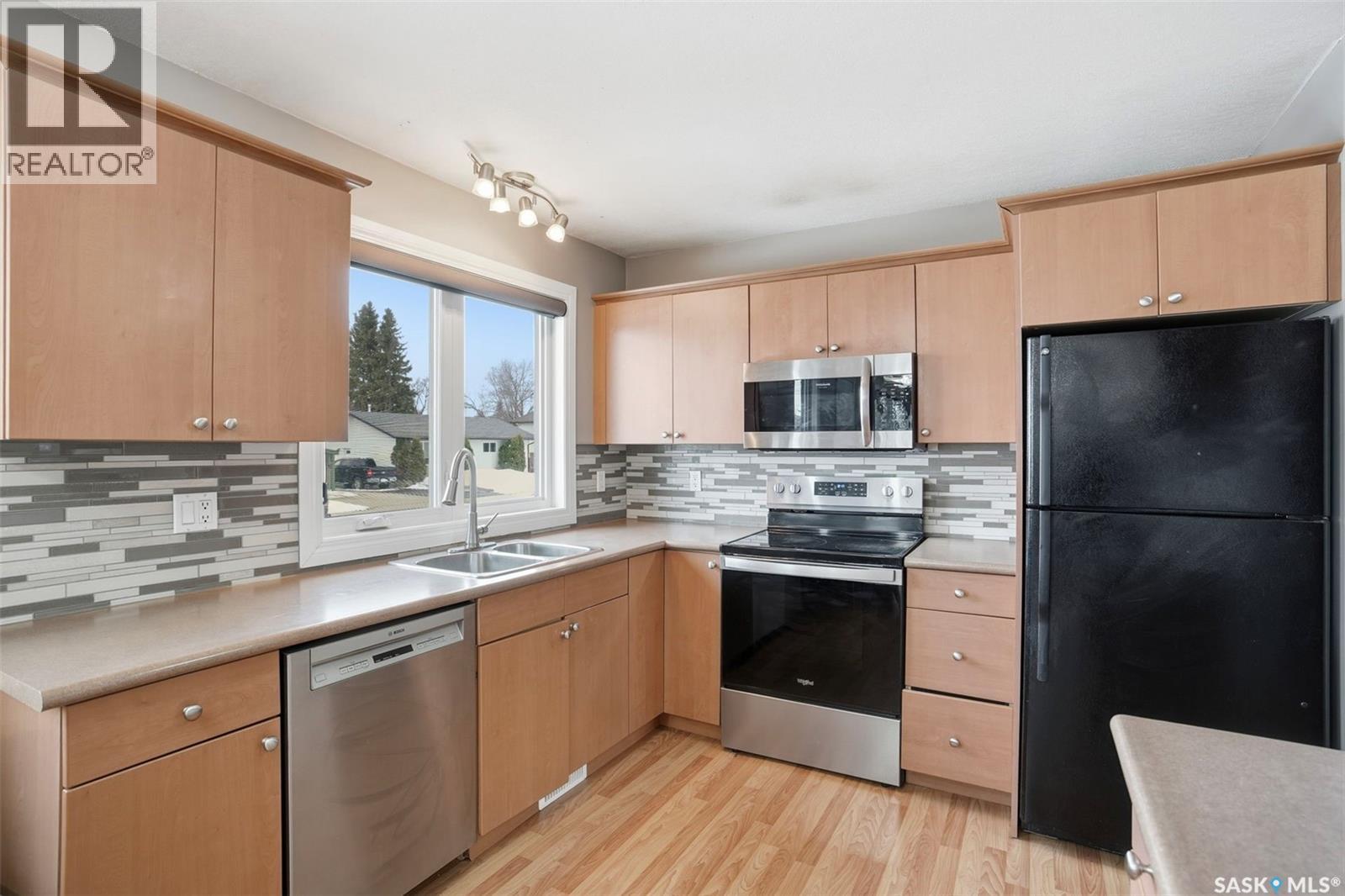 621 2nd Street S, Martensville, Saskatchewan  S0K 2T0 - Photo 11 - SK031972