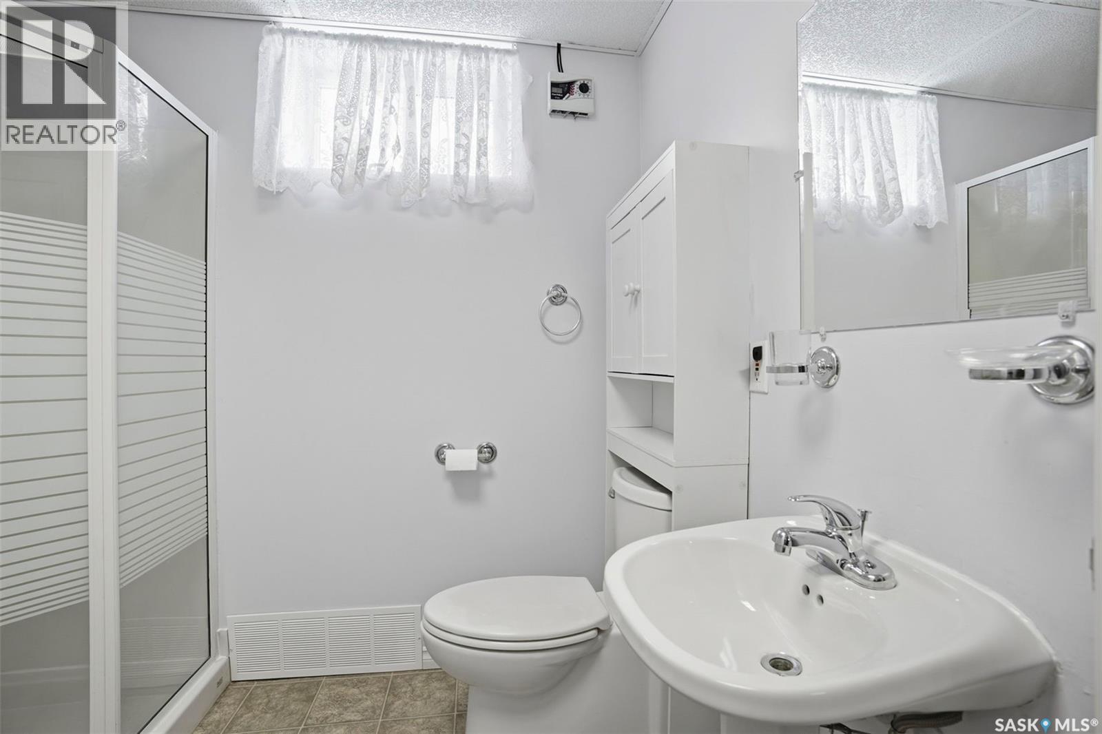 621 2nd Street S, Martensville, Saskatchewan  S0K 2T0 - Photo 22 - SK031972