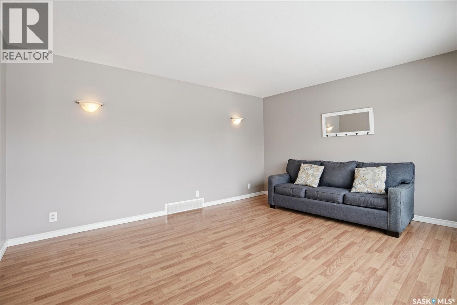 621 2nd Street S, Martensville, Saskatchewan  S0K 2T0 - Photo 6 - SK031972