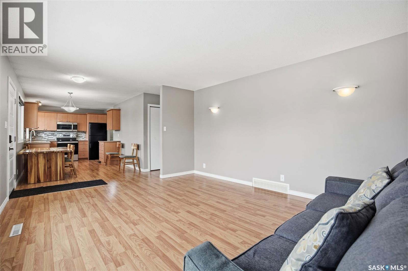 621 2nd Street S, Martensville, Saskatchewan  S0K 2T0 - Photo 8 - SK031972