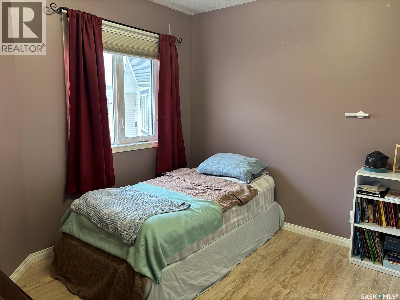 826 Lochwood Place, Swift Current, Saskatchewan  S9H 4W9 - Photo 10 - SK031964