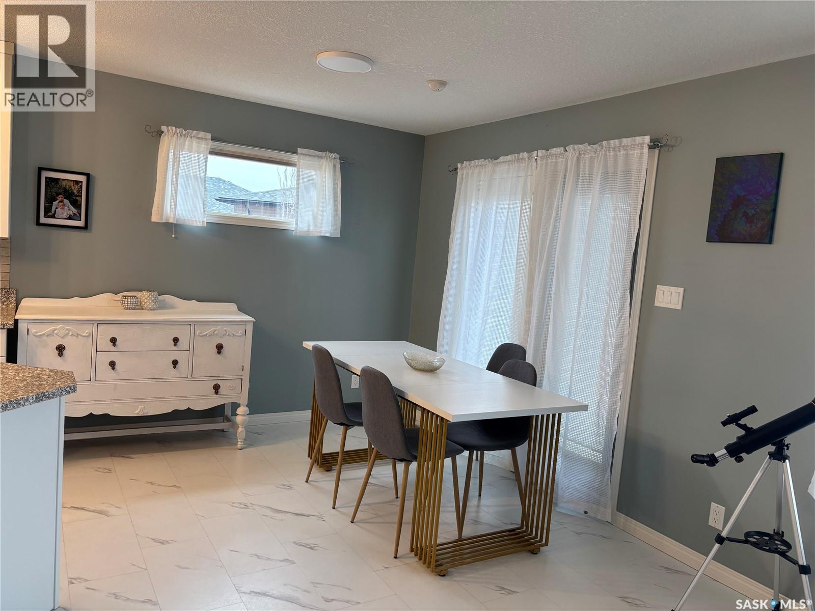 826 Lochwood Place, Swift Current, Saskatchewan  S9H 4W9 - Photo 13 - SK031964