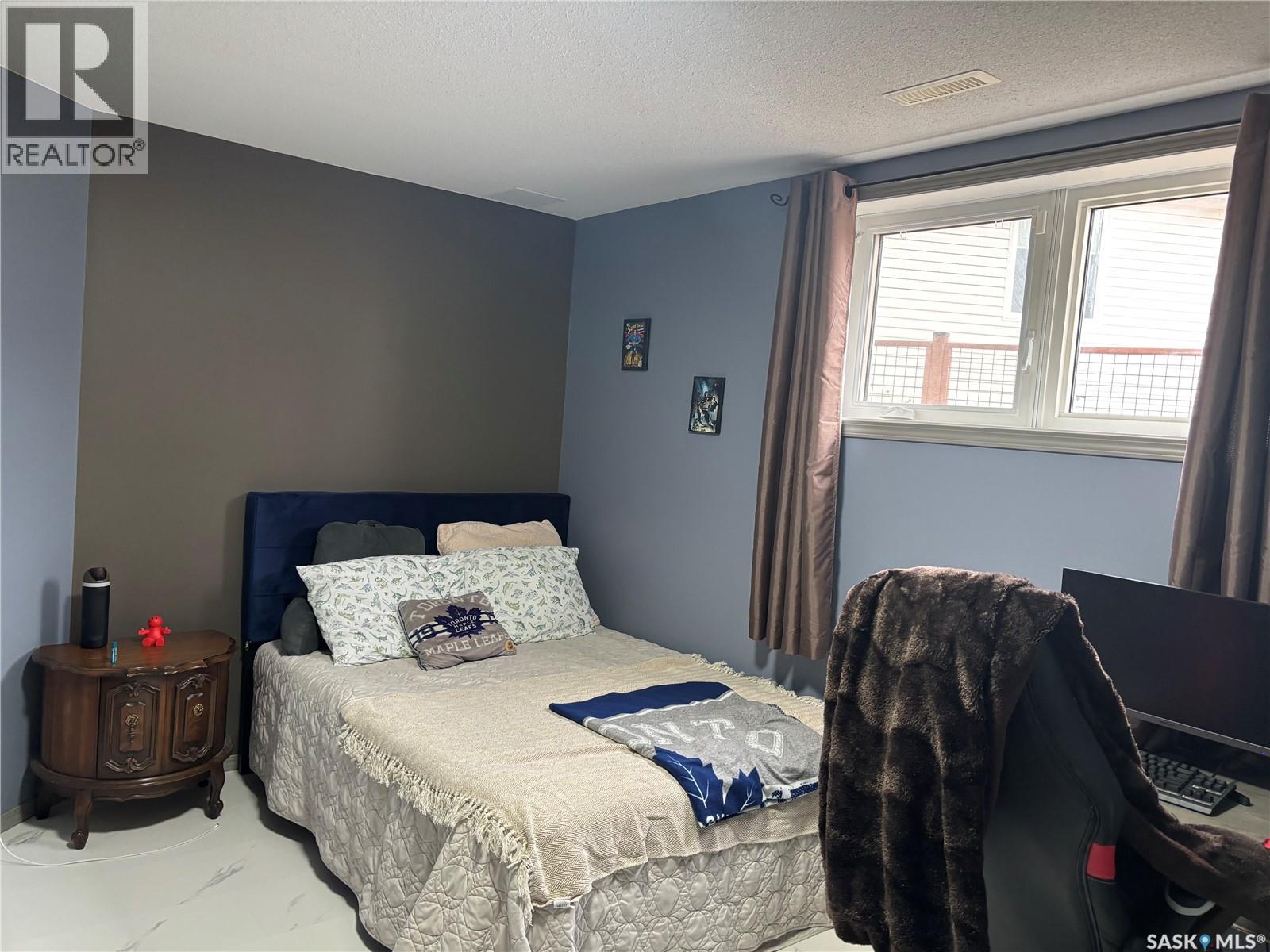 826 Lochwood Place, Swift Current, Saskatchewan  S9H 4W9 - Photo 17 - SK031964