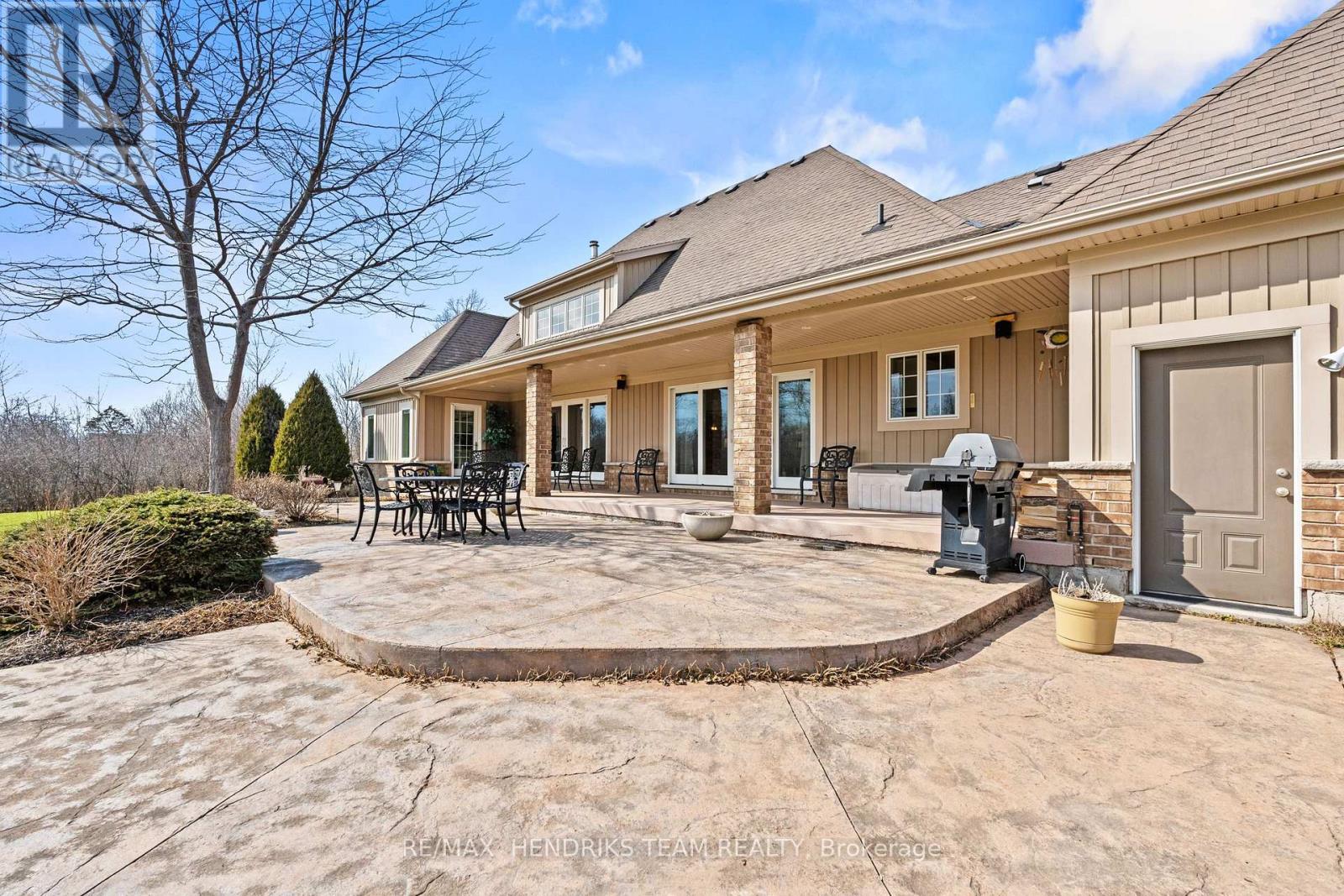 5045 Michener Road, Fort Erie, Ontario  L0S 1R0 - Photo 33 - X12947088