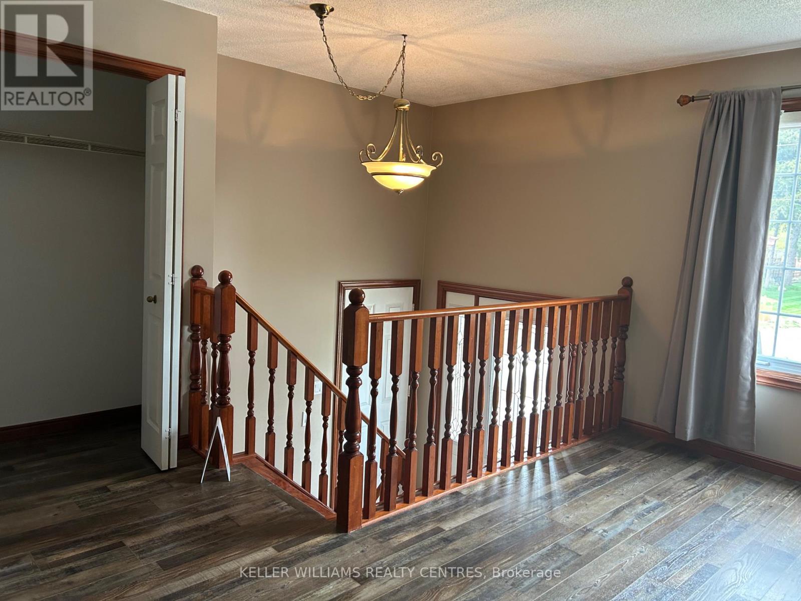 306 Mckellar Street, Strathroy-Caradoc, Ontario  N7G 2Y5 - Photo 6 - X12955628