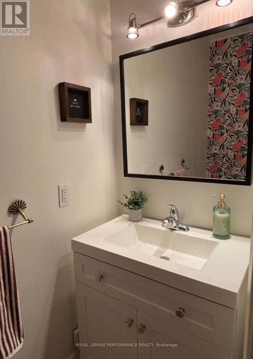 345 Tweedsmuir Avenue, Ottawa, Ontario  K1Z 5N3 - Photo 5 - X12954668