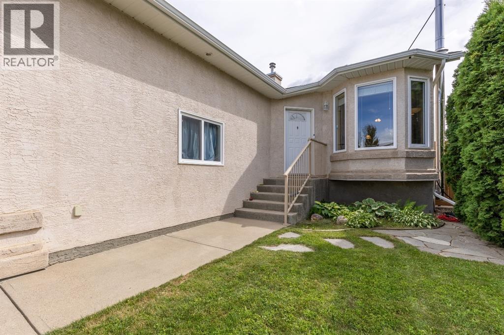389 Kodiak Boulevard N, Lethbridge, Alberta  T1H 6T6 - Photo 3 - A2298821
