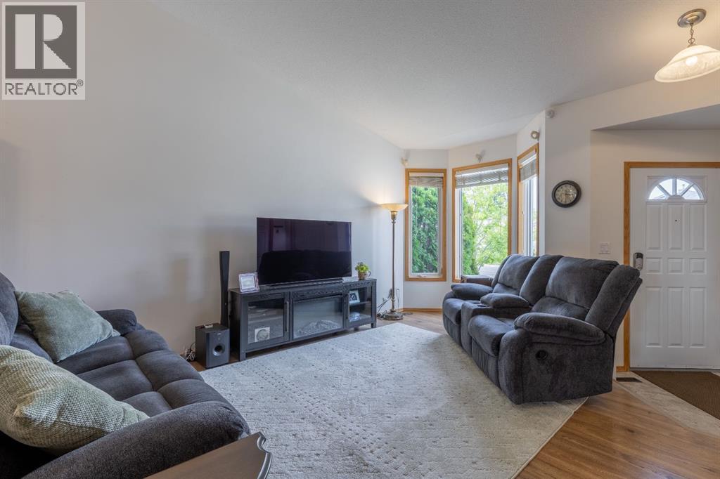 389 Kodiak Boulevard N, Lethbridge, Alberta  T1H 6T6 - Photo 6 - A2298821