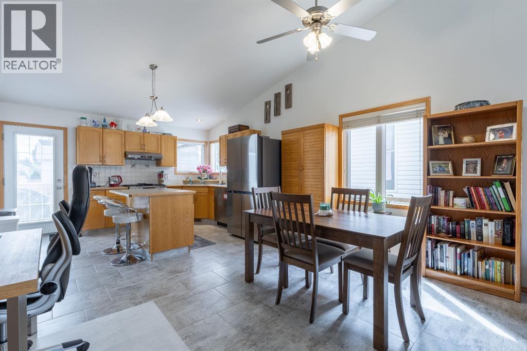 389 Kodiak Boulevard N, Lethbridge, Alberta  T1H 6T6 - Photo 8 - A2298821