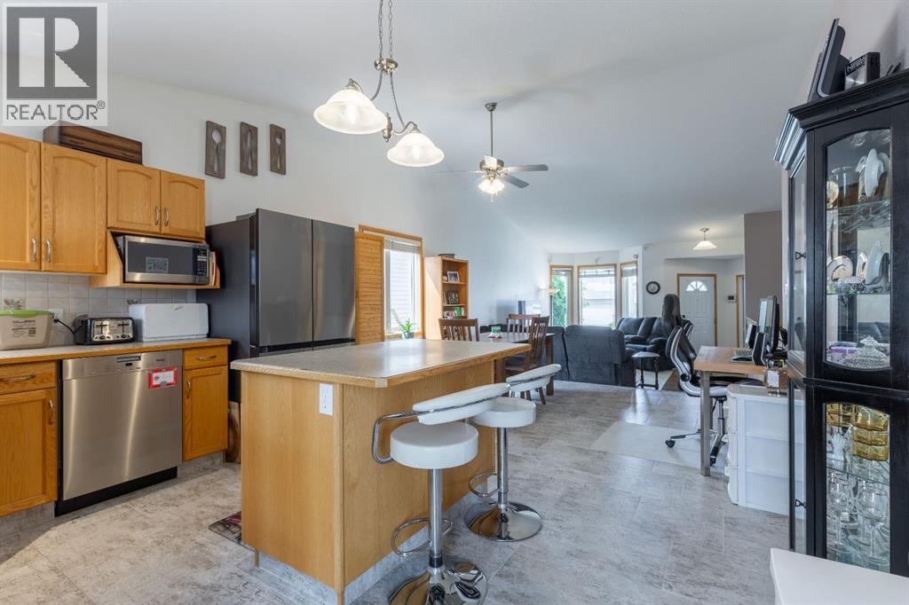 389 Kodiak Boulevard N, Lethbridge, Alberta  T1H 6T6 - Photo 13 - A2298821