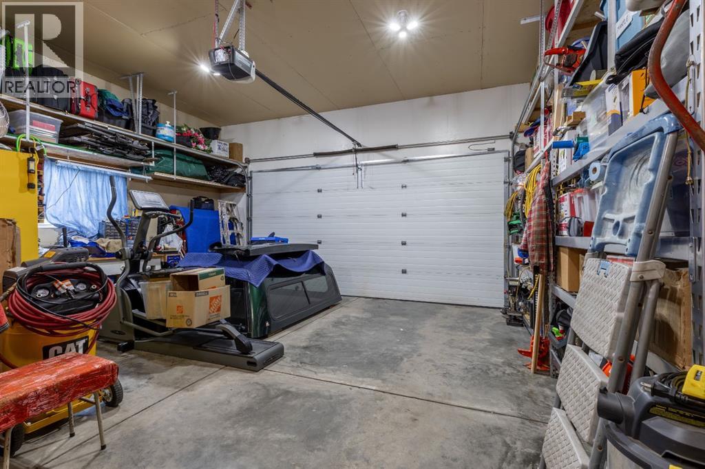 389 Kodiak Boulevard N, Lethbridge, Alberta  T1H 6T6 - Photo 38 - A2298821