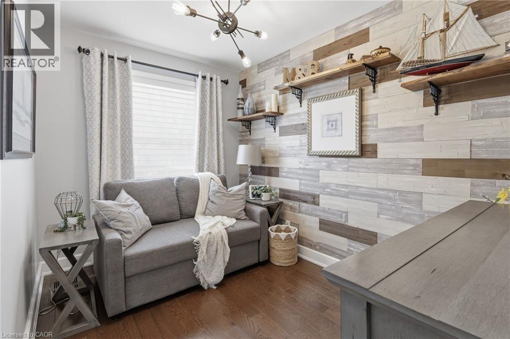 299 East 24th Street, Hamilton, Ontario  L8V 2Y7 - Photo 18 - 40814341