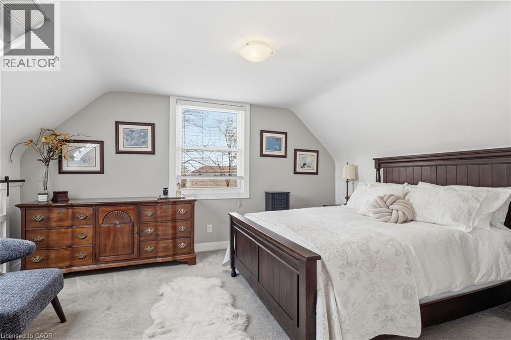 299 East 24th Street, Hamilton, Ontario  L8V 2Y7 - Photo 21 - 40814341