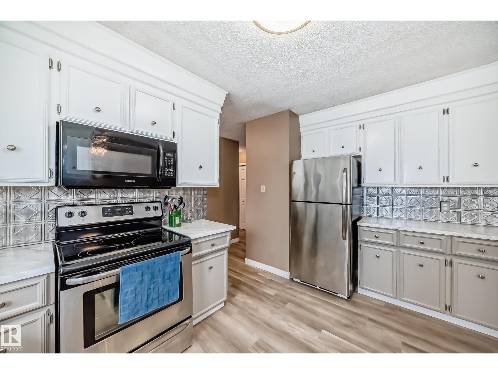 9813 152 St Nw, Edmonton, Alberta  T5P 1X2 - Photo 35 - E4480532