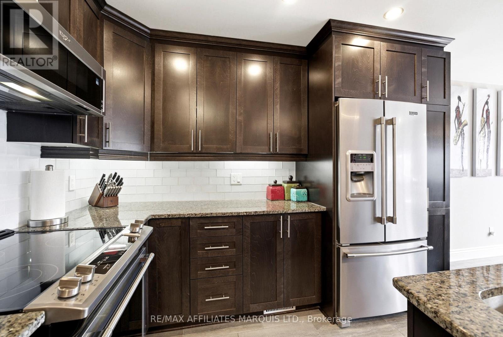 1118 Clement Court, Cornwall, Ontario  K6H 0G3 - Photo 2 - X12955662