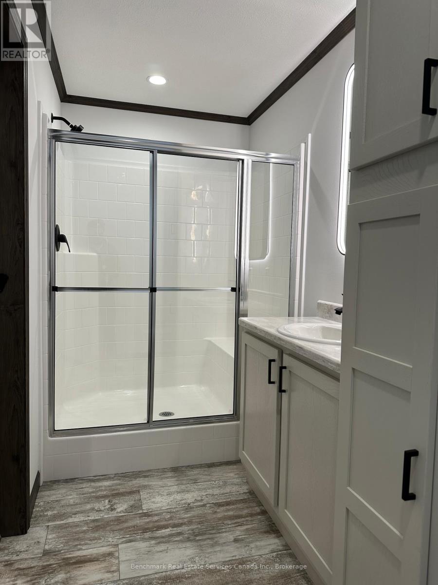 210 Spruce Drive, West Grey, Ontario N4N 3B8 - Photo 12 - X12955696