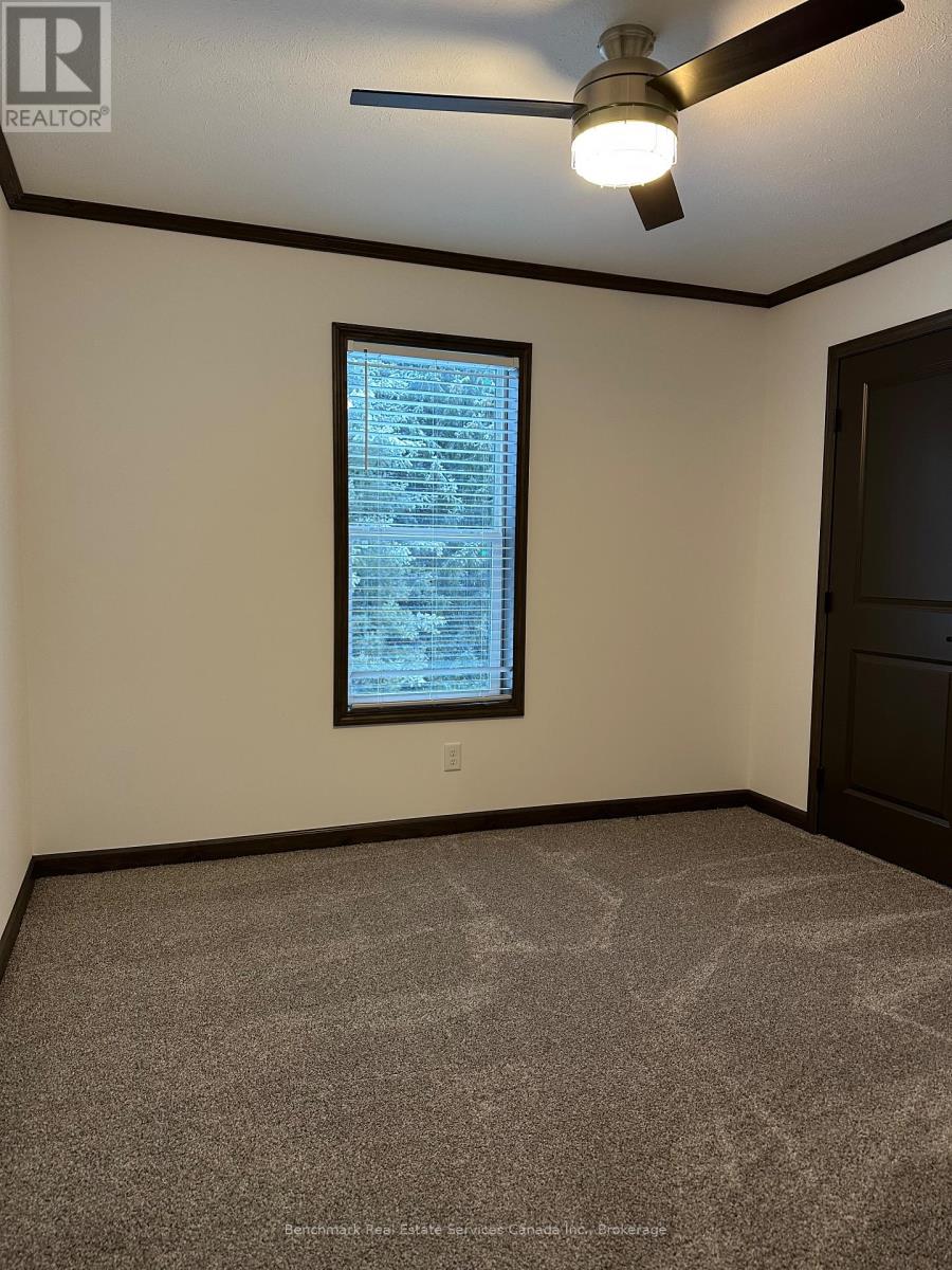 210 Spruce Drive, West Grey, Ontario N4N 3B8 - Photo 13 - X12955696