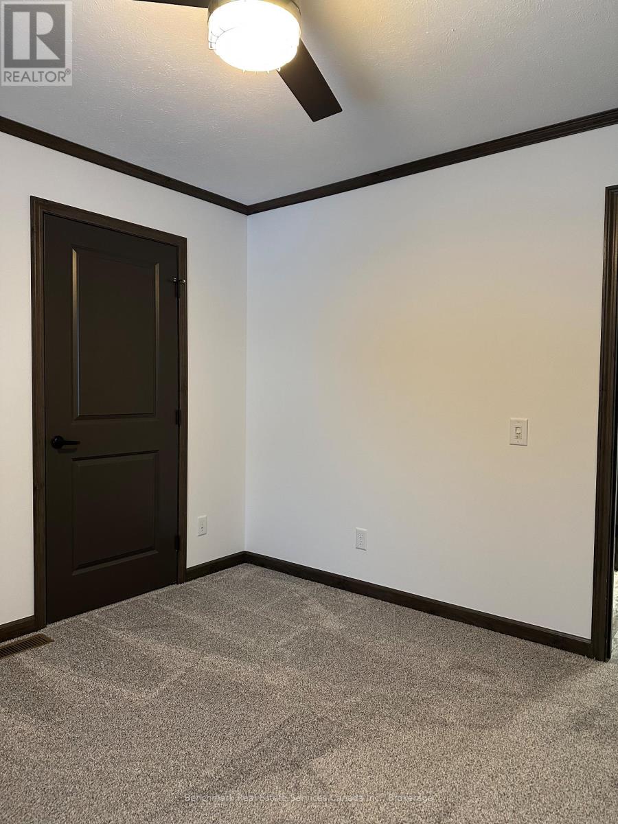 210 Spruce Drive, West Grey, Ontario N4N 3B8 - Photo 14 - X12955696