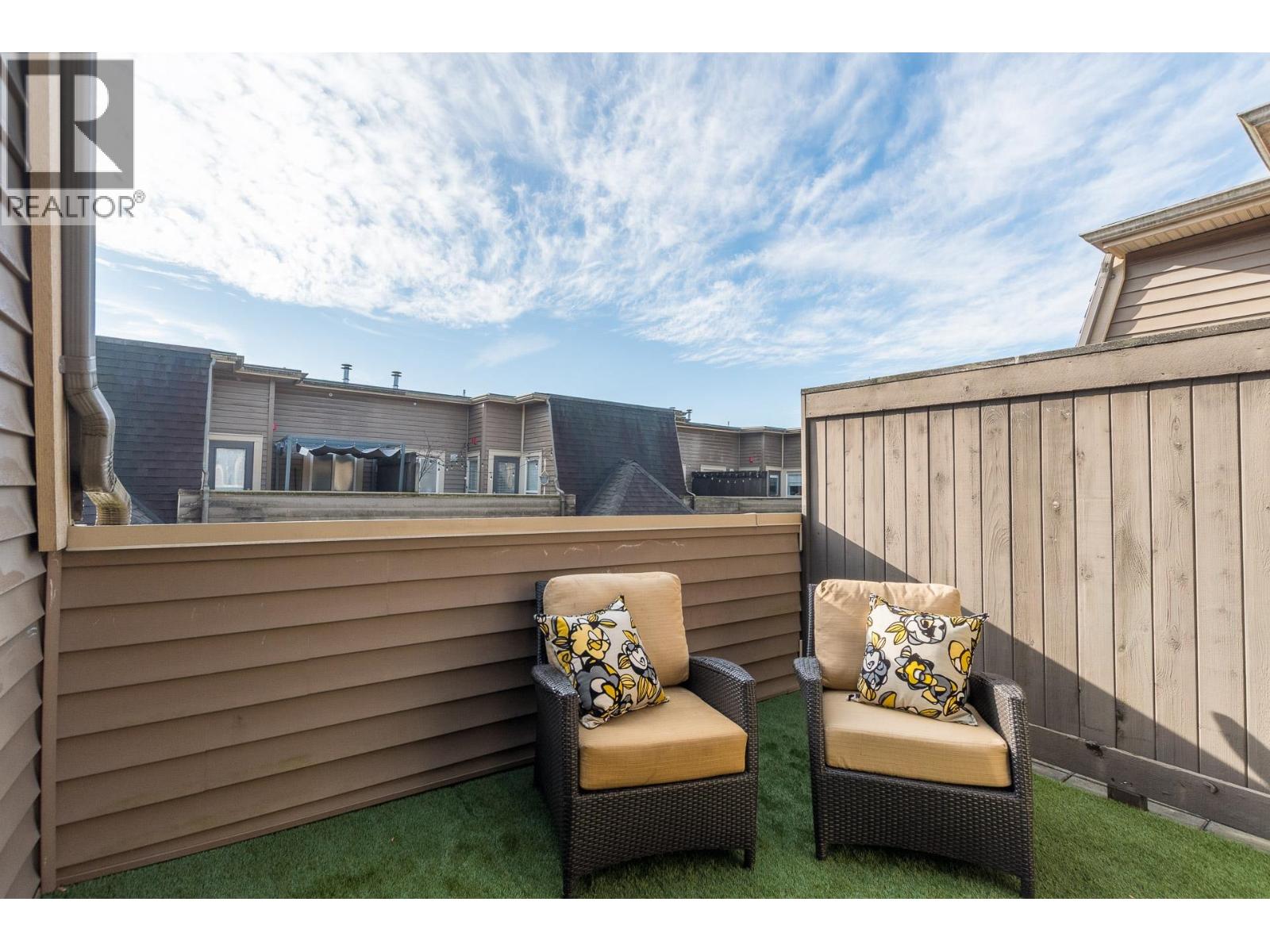 208 2110 Rowland Street, Port Coquitlam, British Columbia  V3C 0C2 - Photo 31 - R3088472