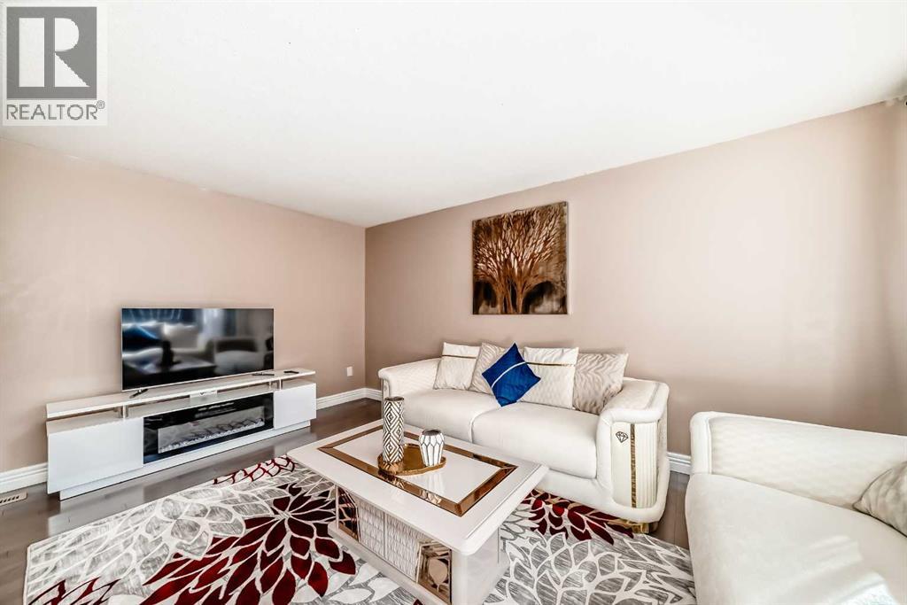 103, 26 Glamis Green SW, Calgary, Alberta  T3E 6V1 - Photo 16 - A2295598