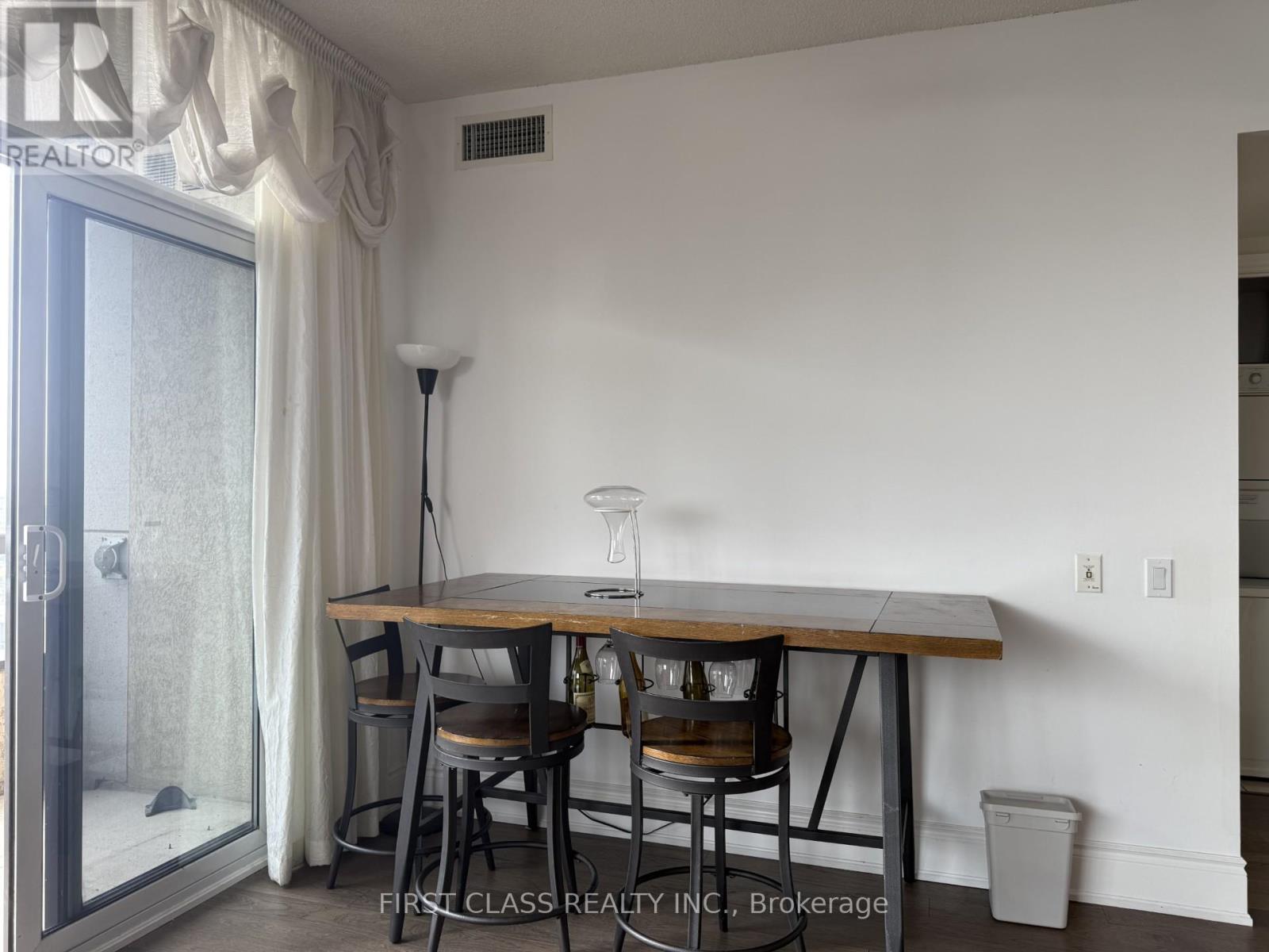 2502 - 5 Northtown Way, Toronto, Ontario  M2N 7A1 - Photo 3 - C12955650