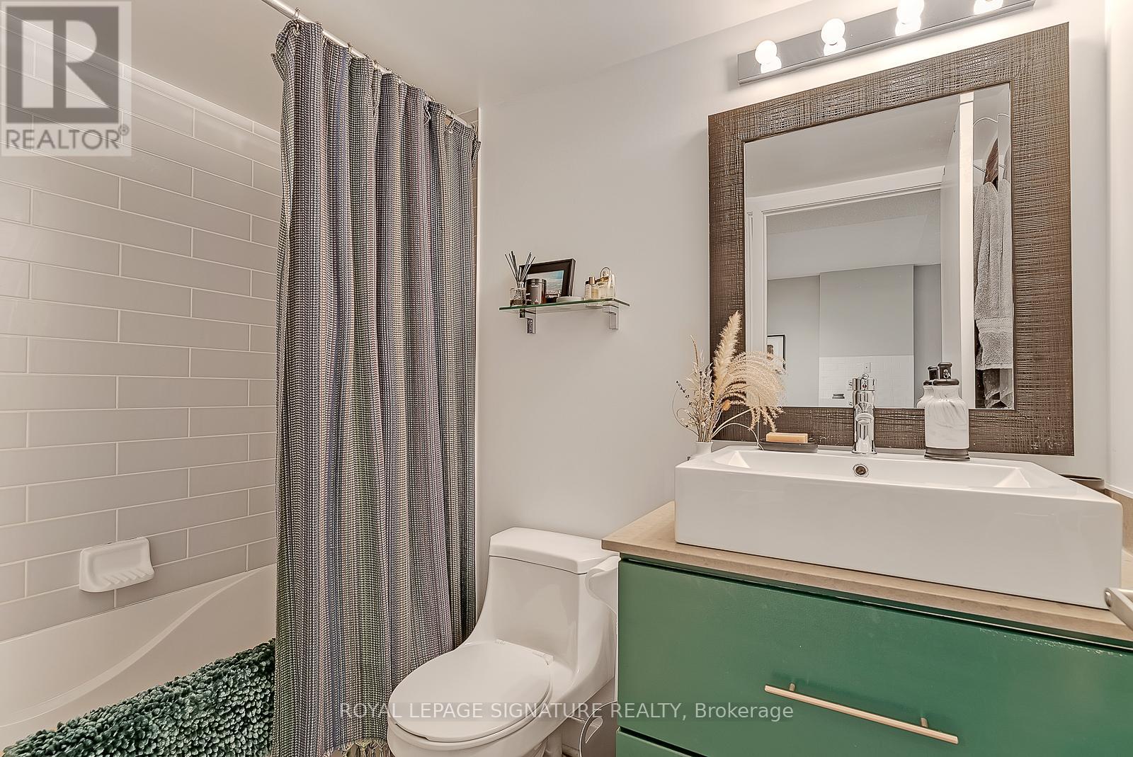 N210 - 1169 Queen Street W, Toronto, Ontario  M6J 1J4 - Photo 35 - C12955702