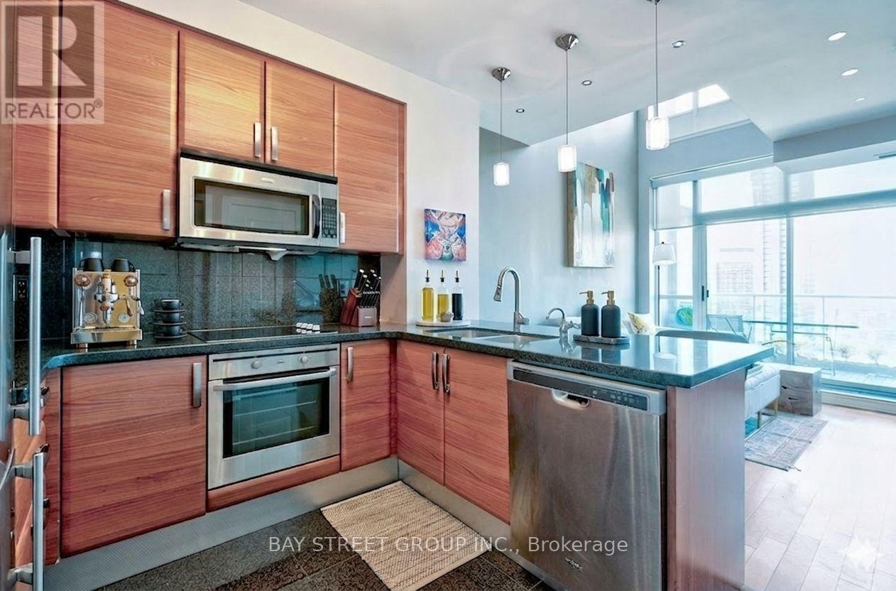 Uph3 - 1 Avondale Avenue, Toronto, Ontario  M2N 7J1 - Photo 6 - C12955704