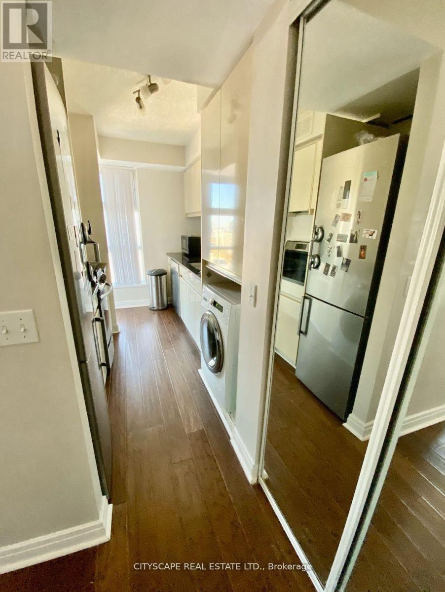 2501 - 50 Lombard Street, Toronto, Ontario  M5C 2X4 - Photo 6 - C12955716