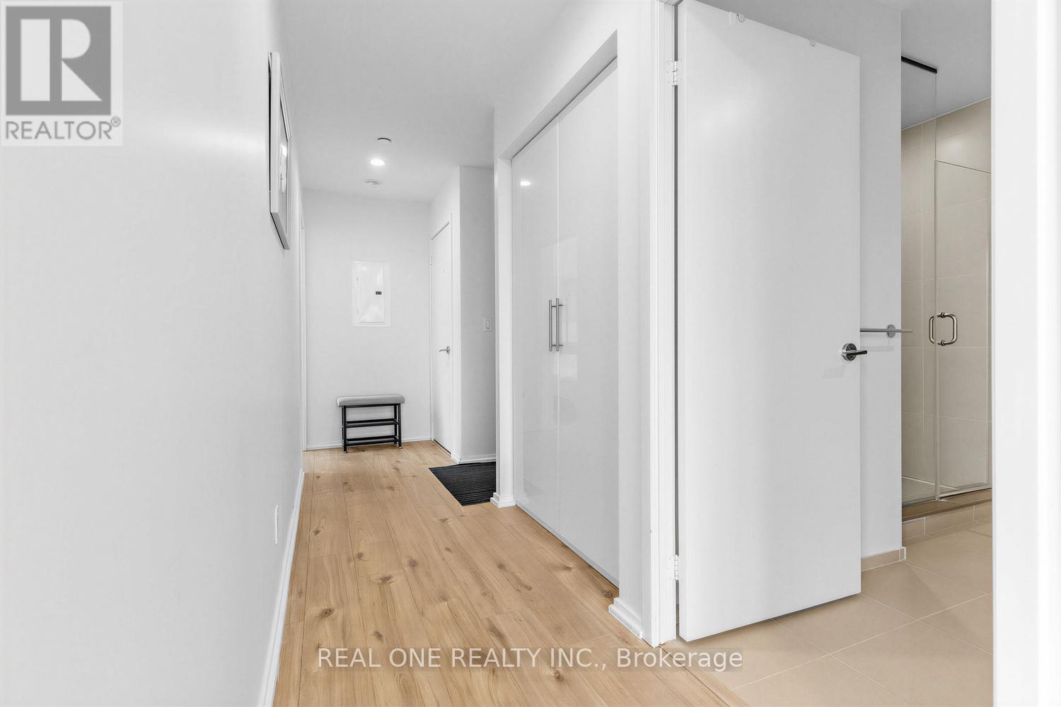 1804 - 75 St Nicholas Street, Toronto, Ontario  M4Y 0A5 - Photo 15 - C12955730